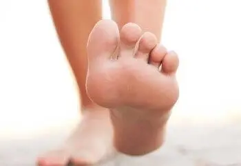 Боли в стопе во время ходьбы Боль в стопе